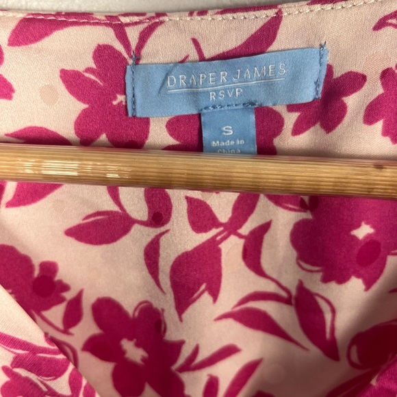 new DRAPER JAMES RSVP™ Flutter Sleeve Wrap Maxi Dress size Small Pink floral - Picture 3 of 7